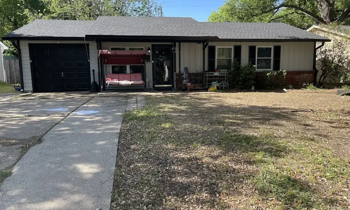 Metal Roof Installation crew at work on a residential roof in Ponchatoula